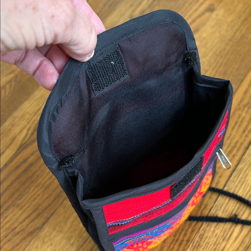 Colorful Patterned Crossbody Bag - Picture 3 of 3
